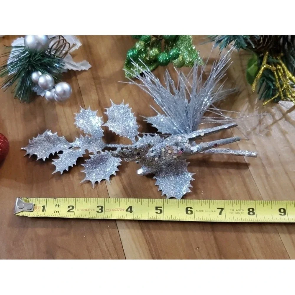 Lot Of Christmas Floral Picks Fruit Berries Pinecones Presents Lot Of 12